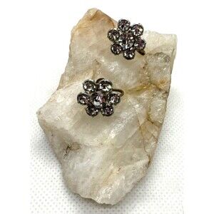 Vintage Rhinestone Silver Tone Flower Shape Screw Back Earrings 1960s‎ Retro